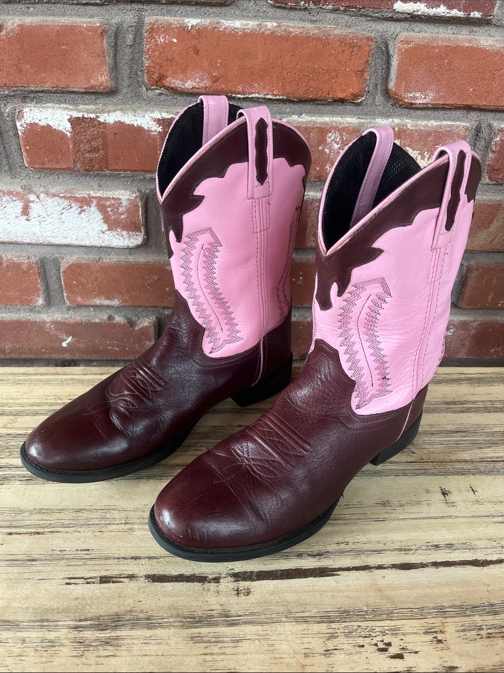 Old West Two-Tone Pink and Burgundy Women's Western Heeled Cowboy 🤠 Boots